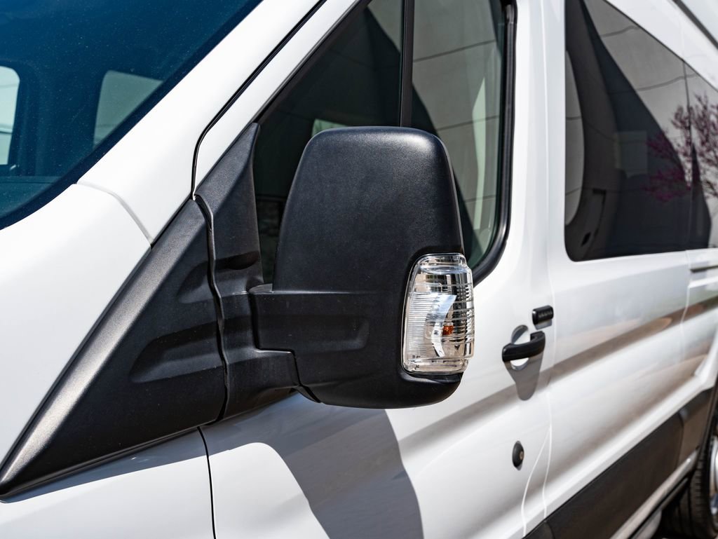 Used 2024 Oxford White Ford XLT image 17