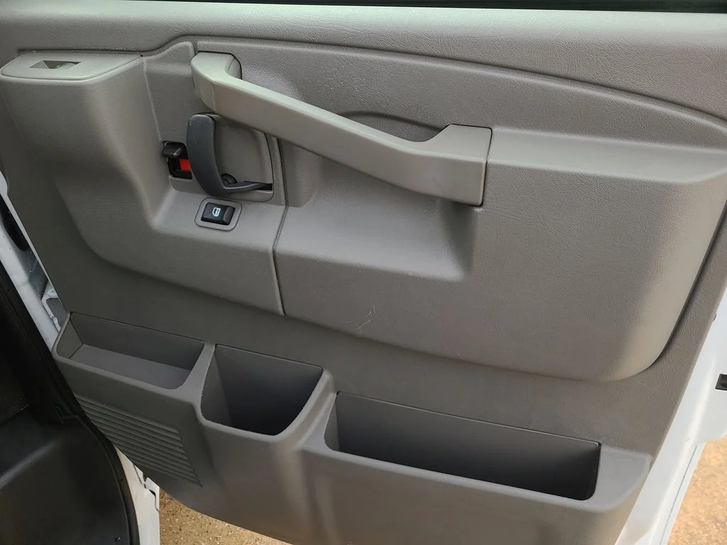 Used 2024 White Chevrolet LT image 8