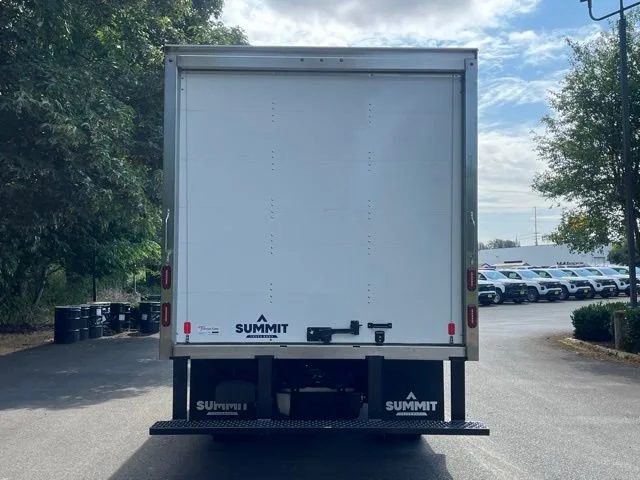 New 2025 Arc White Chevrolet  image 3