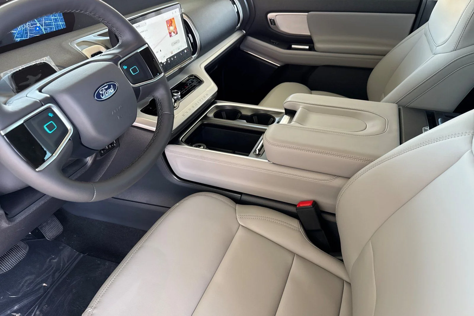 New 2026 Star White Metallic Tri-Coat Ford Active image 12