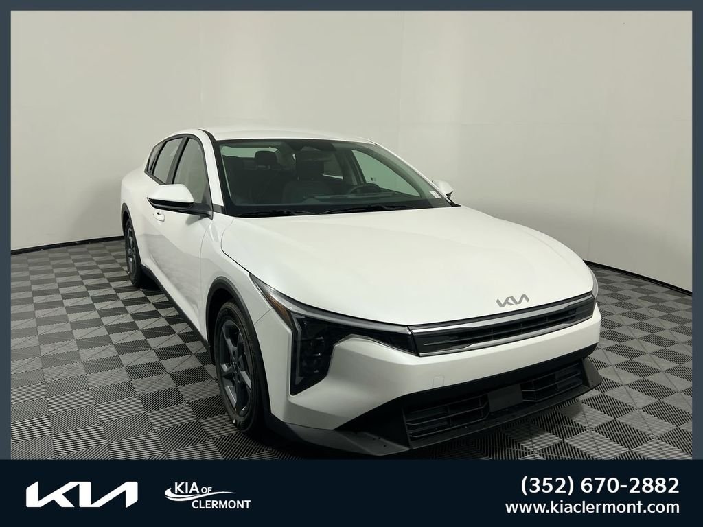 New 2026 Snow White Pearl Kia LXS image 1