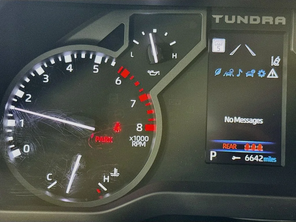 Used 2022  Toyota SR5 image 15