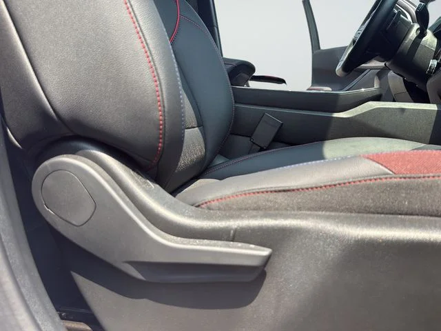 Used 2025 Beige Chevrolet RS image 17