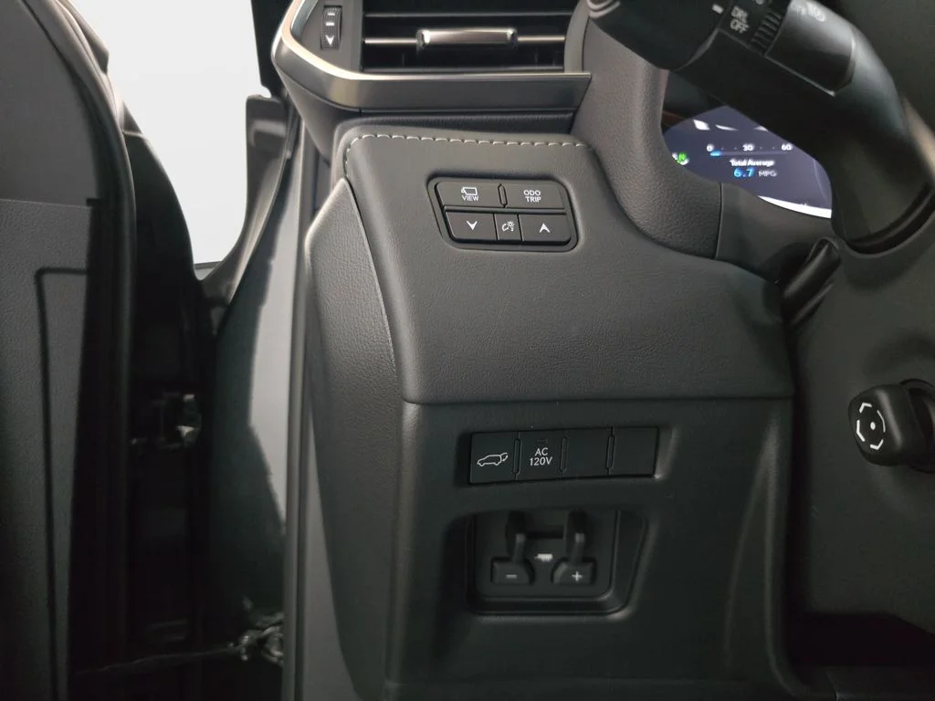 New 2026 Black Lexus 700h Luxury image 25