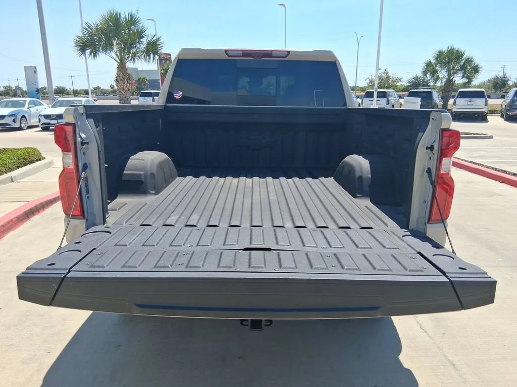 Used 2026 White Sands Chevrolet ZR2 image 7