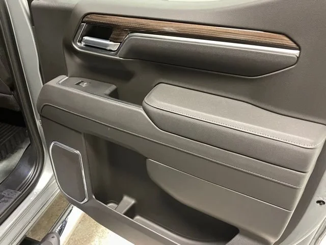 Used 2026 Sterling Gray Metallic Chevrolet LT image 23
