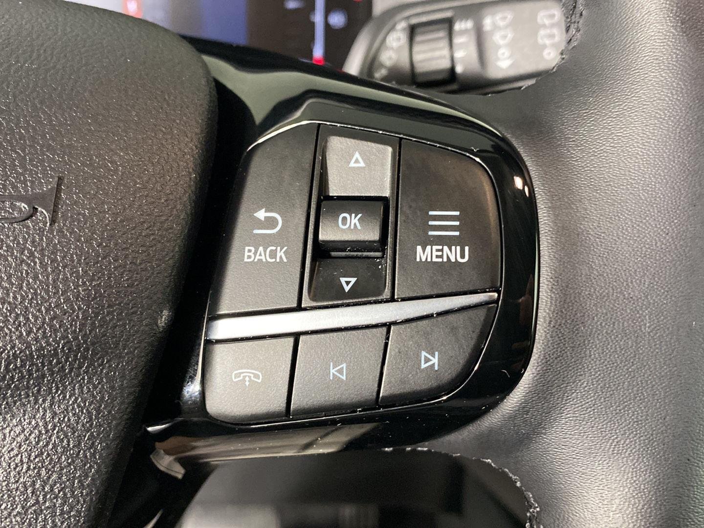 Used 2025 Vapor Blue Ford Active image 10