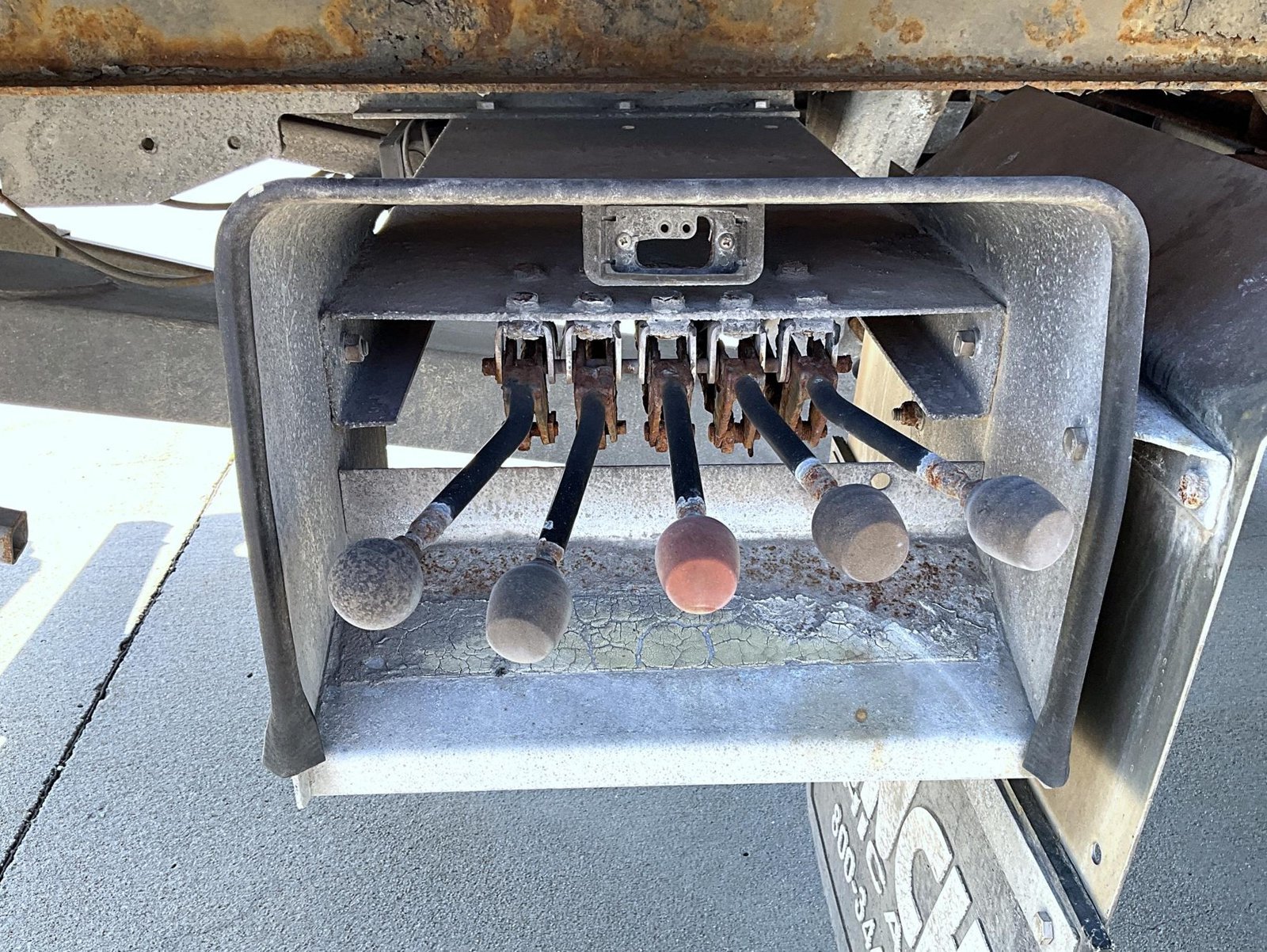 Used 2012 White Ford XL image 17