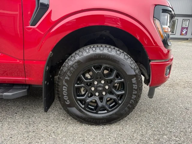 Used 2024 Red Ford XLT image 24