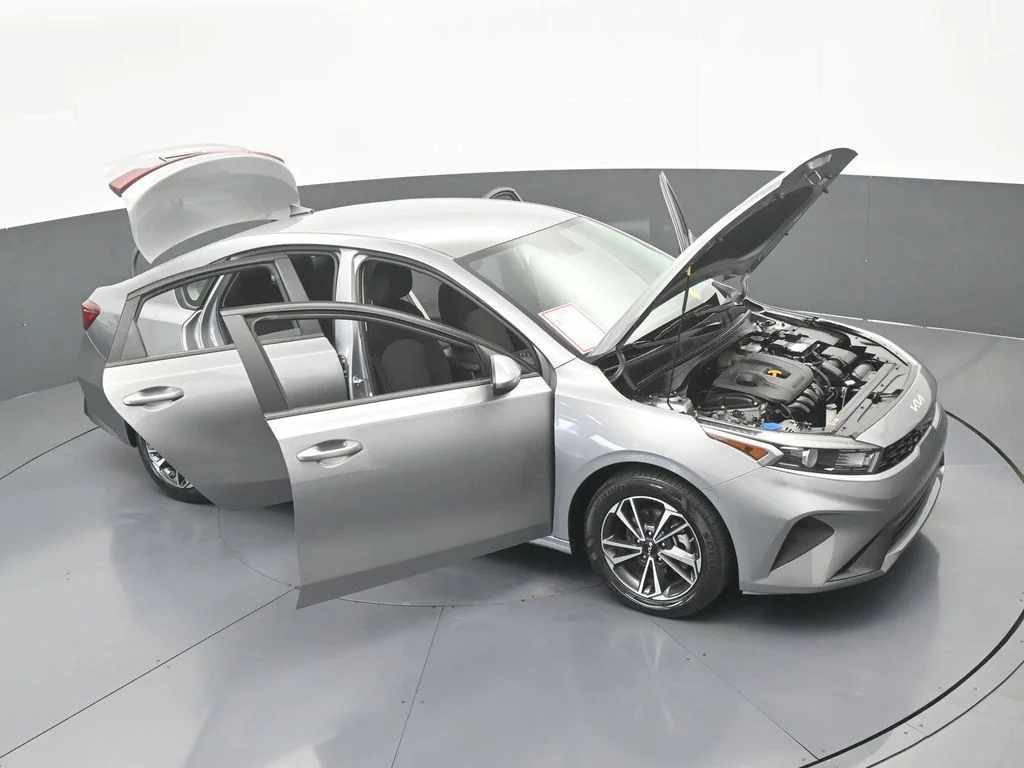 Used 2024 Steel Gray Kia LXS image 61