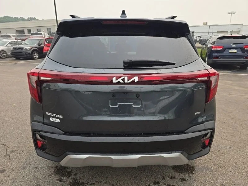Used 2024 Gray Kia EX image 9