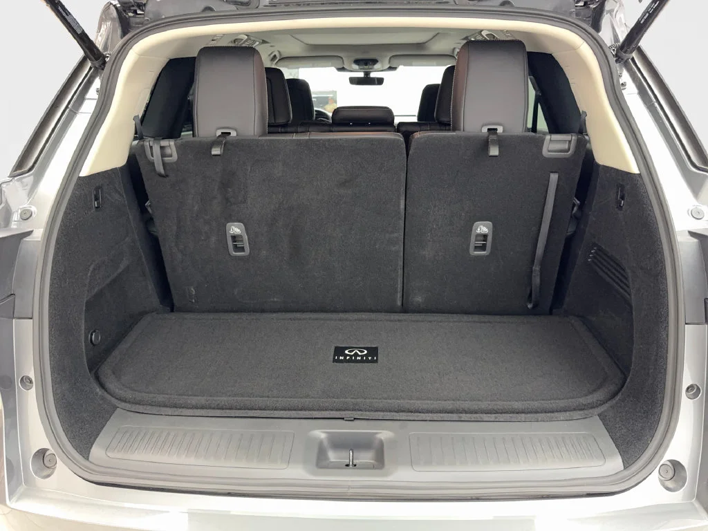 Used 2026 Gray INFINITI LUXE image 81