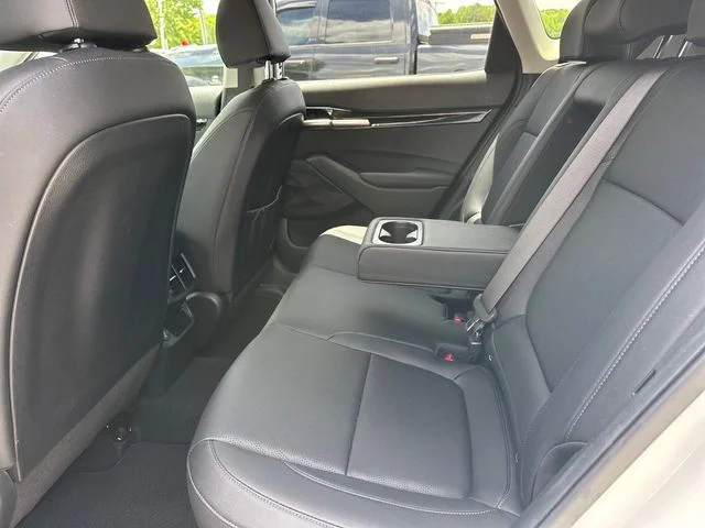 Used 2022 White Kia SX image 13