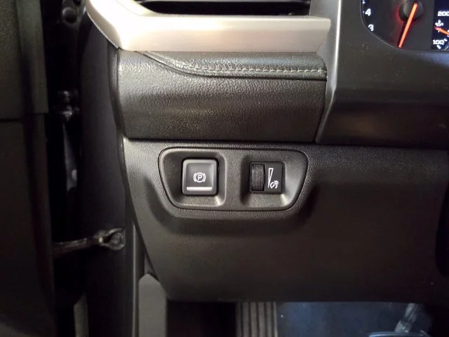 Used 2019 IRIDIUM METALLIC GMC Denali image 32