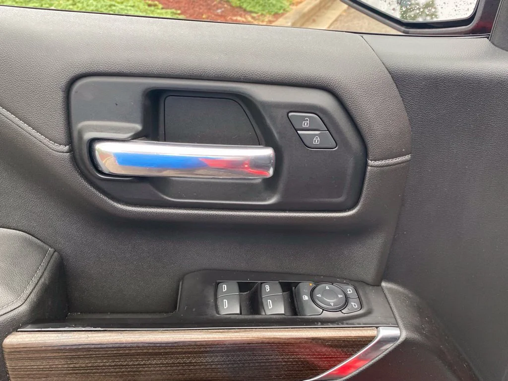 Used 2019 Red Chevrolet LT Trail Boss image 21