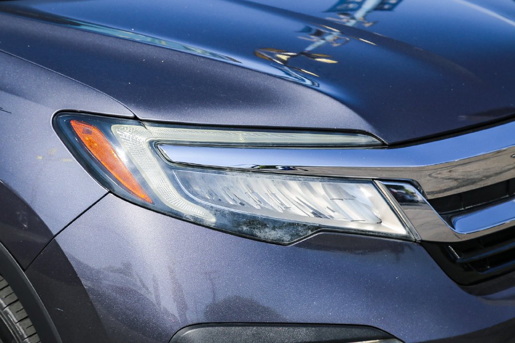 Used 2019 Modern Steel Metallic Honda Touring image 10