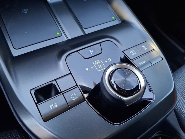 2026 Toyota bZ XLE - Photo 10