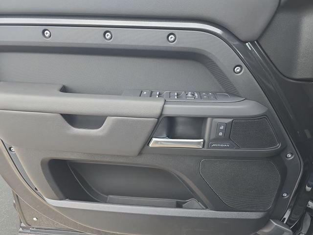 2026 Land Rover Defender S - Photo 26