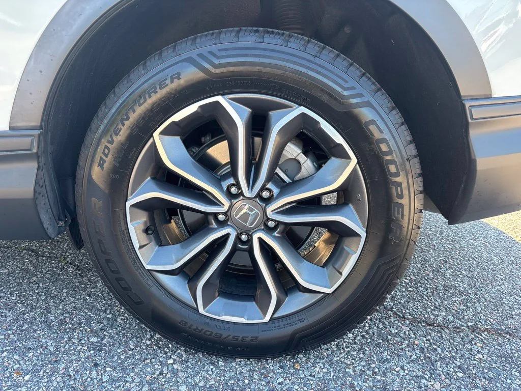 Used 2022 White Honda EX image 14