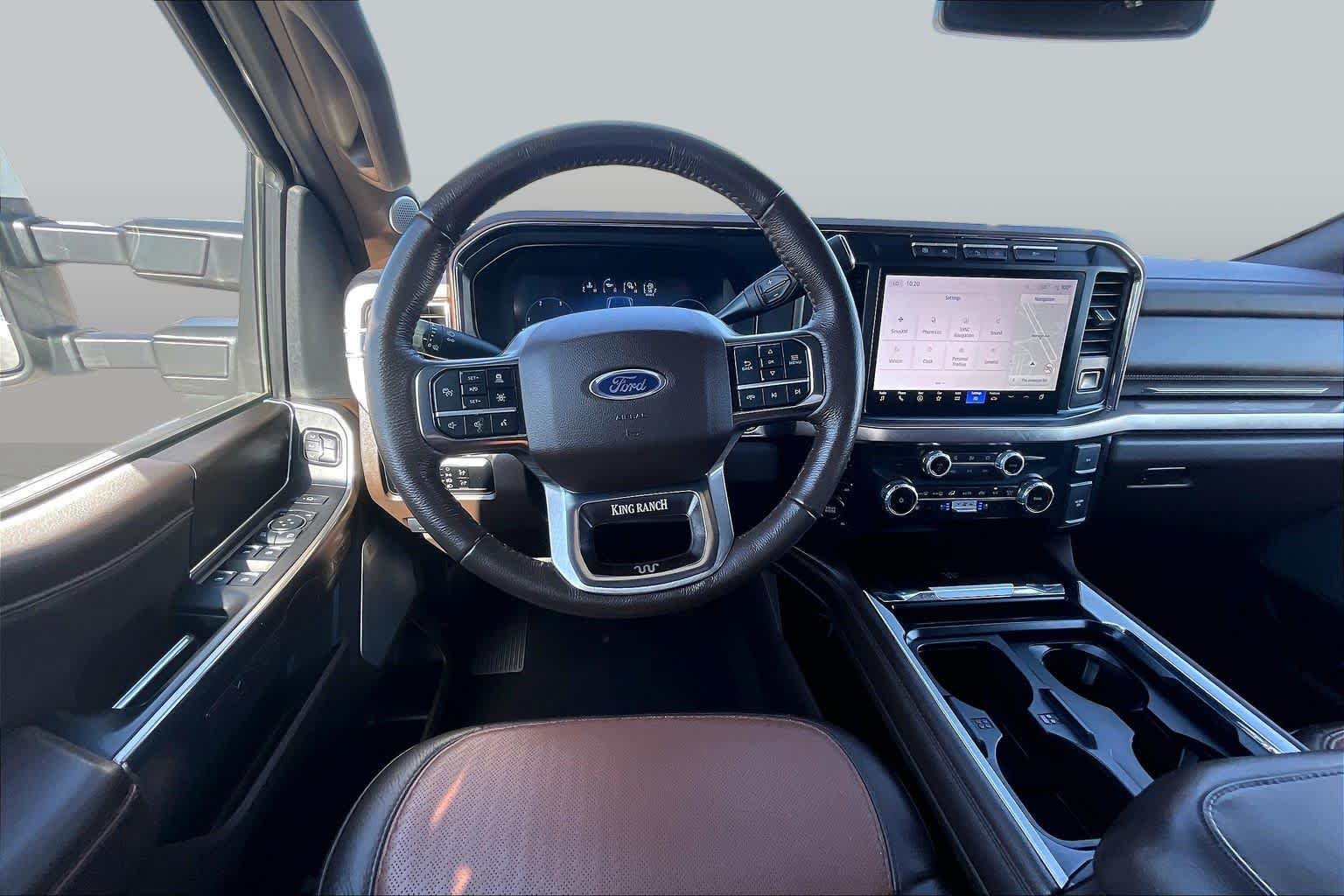 Used 2023 Star White Metallic Tri-Coat/Stone Gray Ford King Ranch image 6
