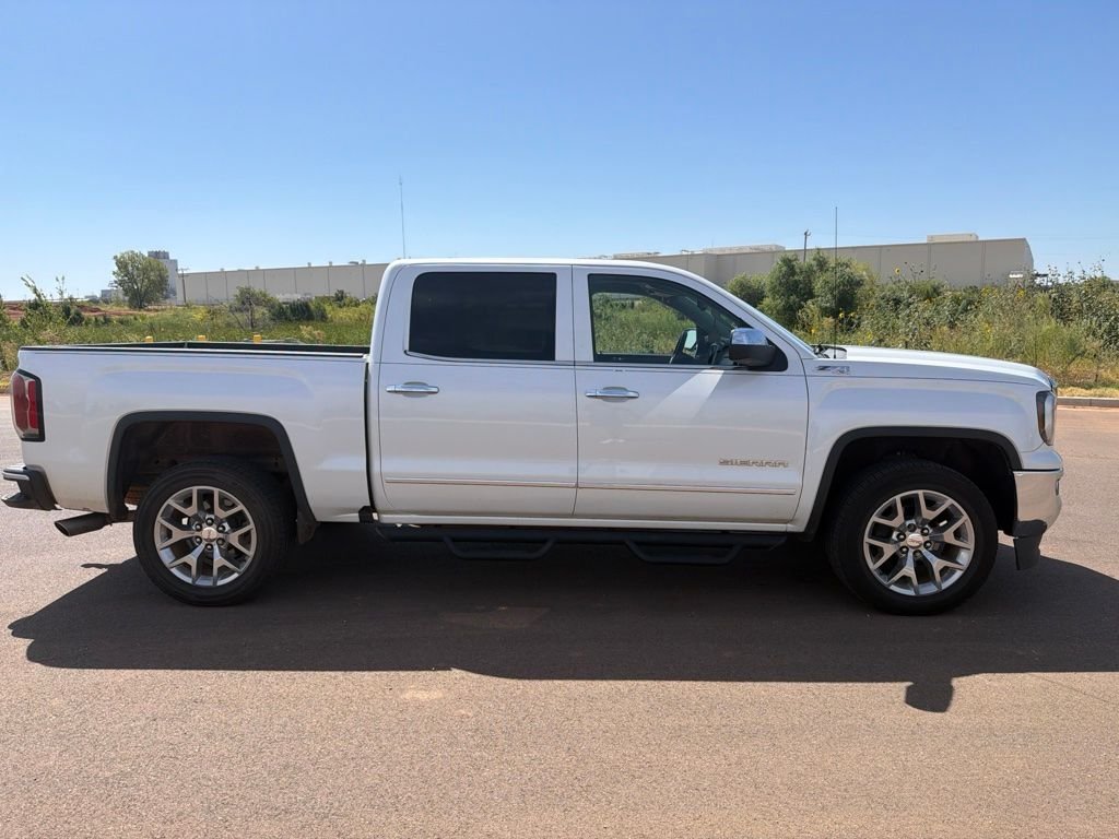 Used 2018 White Frost Tricoat GMC SLT image 4