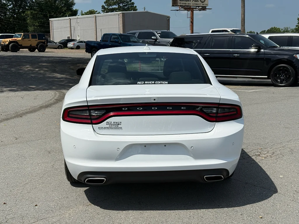 Used 2023 White Knuckle Clearcoat Dodge SXT image 6