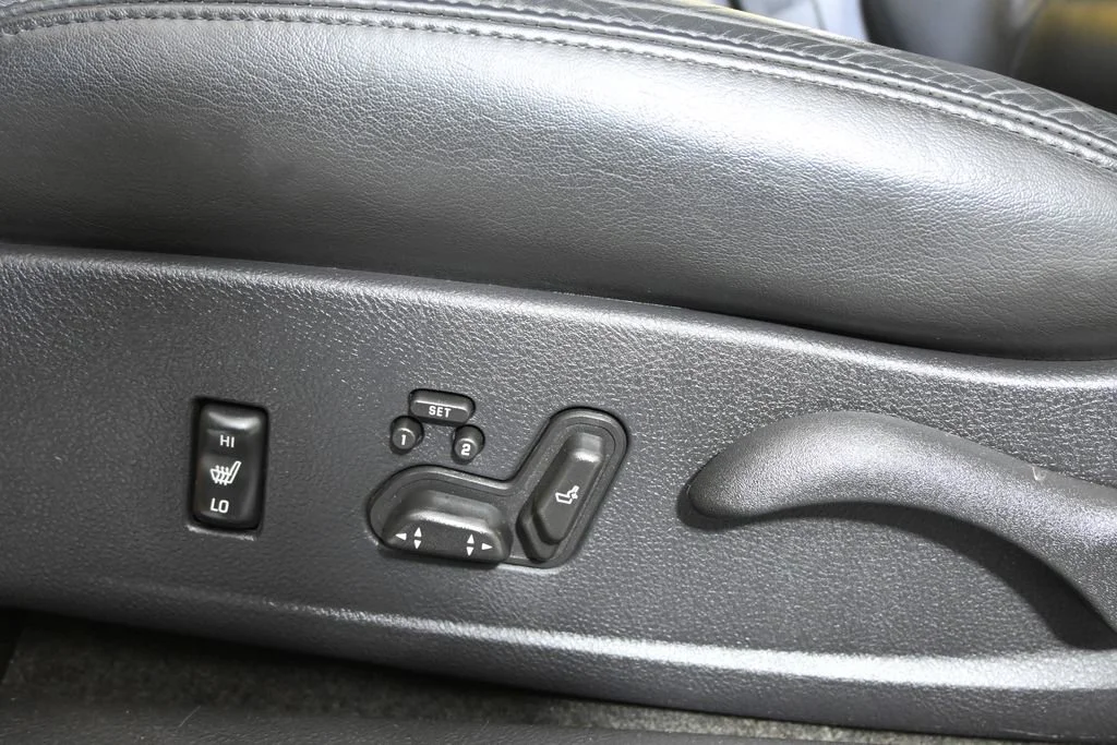 2005 Chevrolet SSR LS - Photo 19