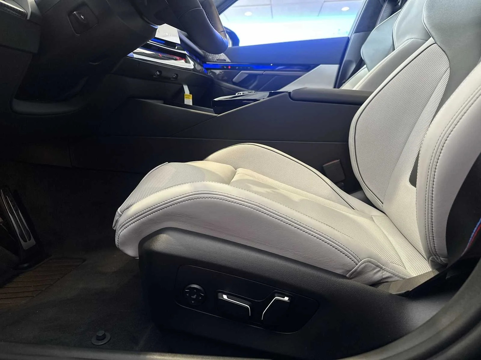 New 2026 Black Sapphire Metallic BMW  image 12
