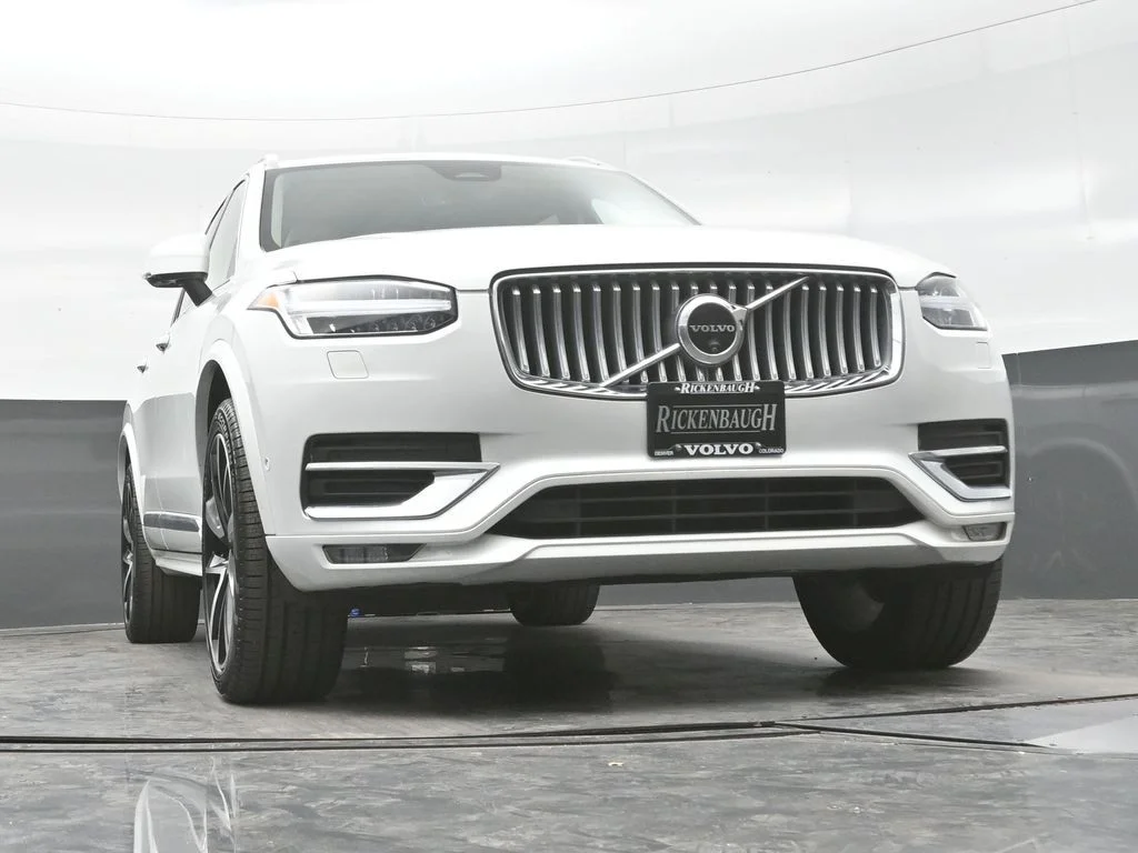 Certified Used 2024 Crystal White Volvo Plus image 23