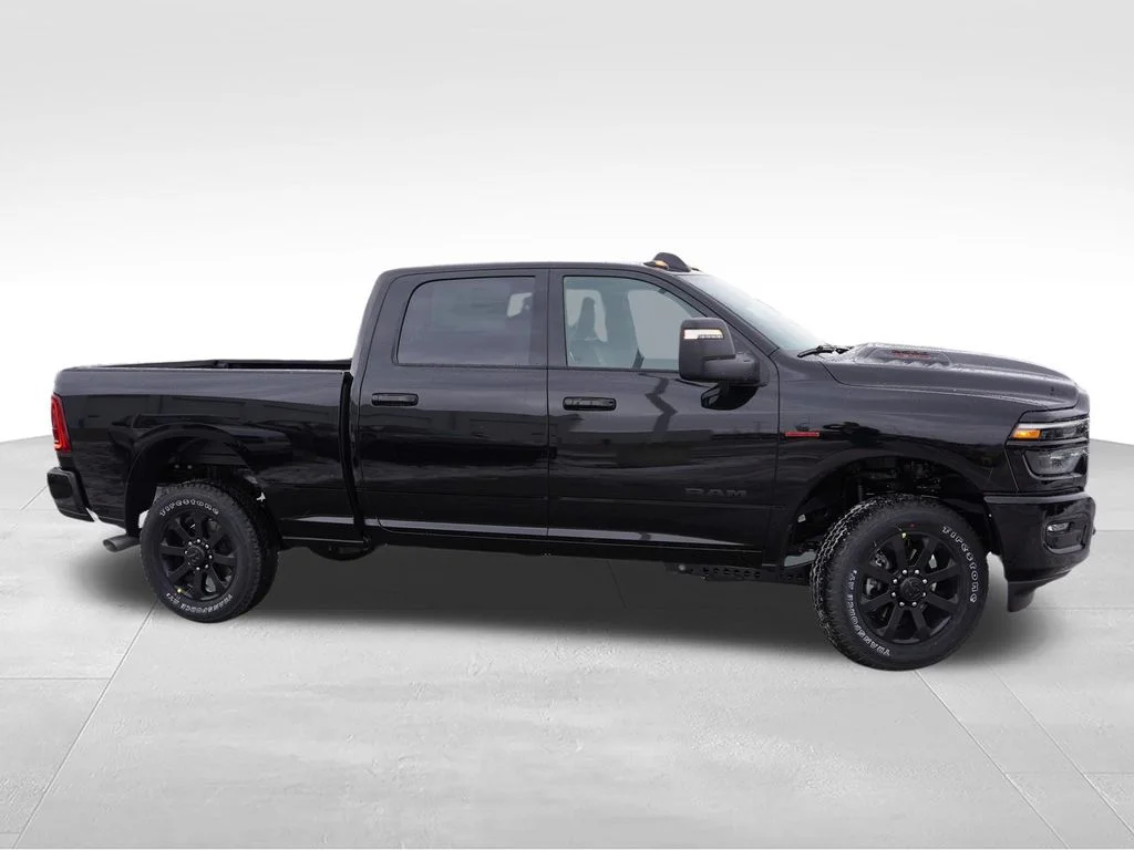 New 2026 Diamond Black Crystal Pearl-Coat Exterior Paint RAM Laramie image 2