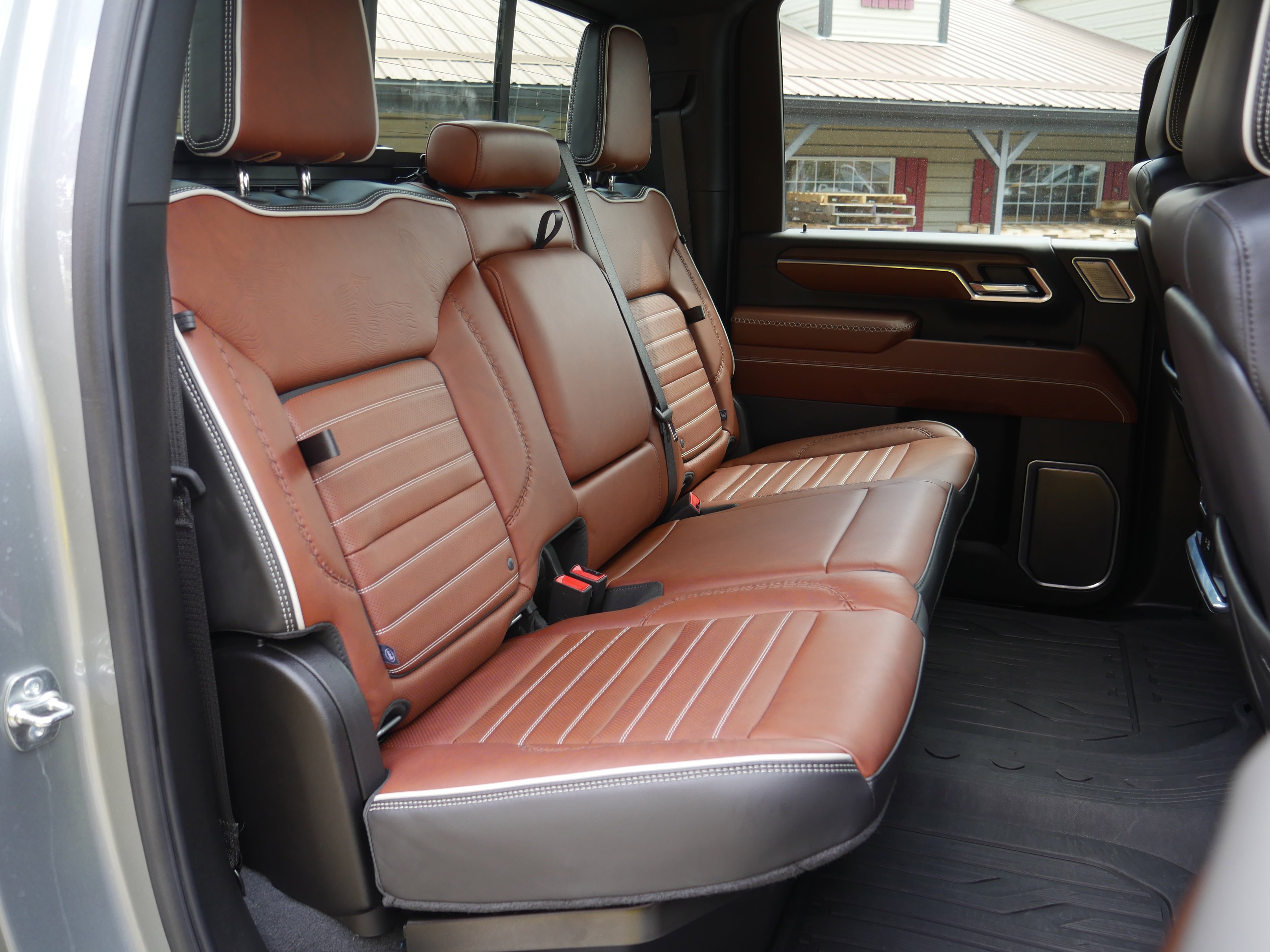Used 2025 Sterling GMC Denali Ultimate image 32