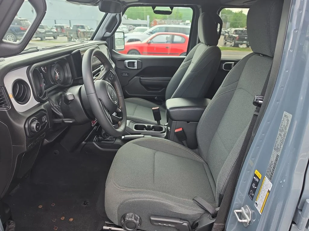 Used 2024 Gray Jeep Willys image 10