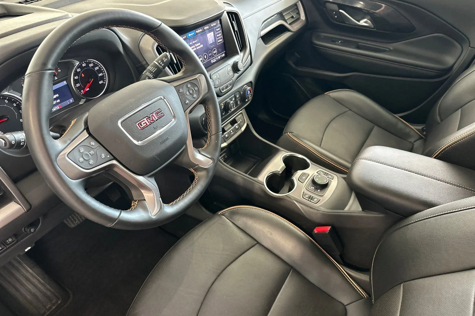 2024 GMC Terrain AT4 - Photo 10