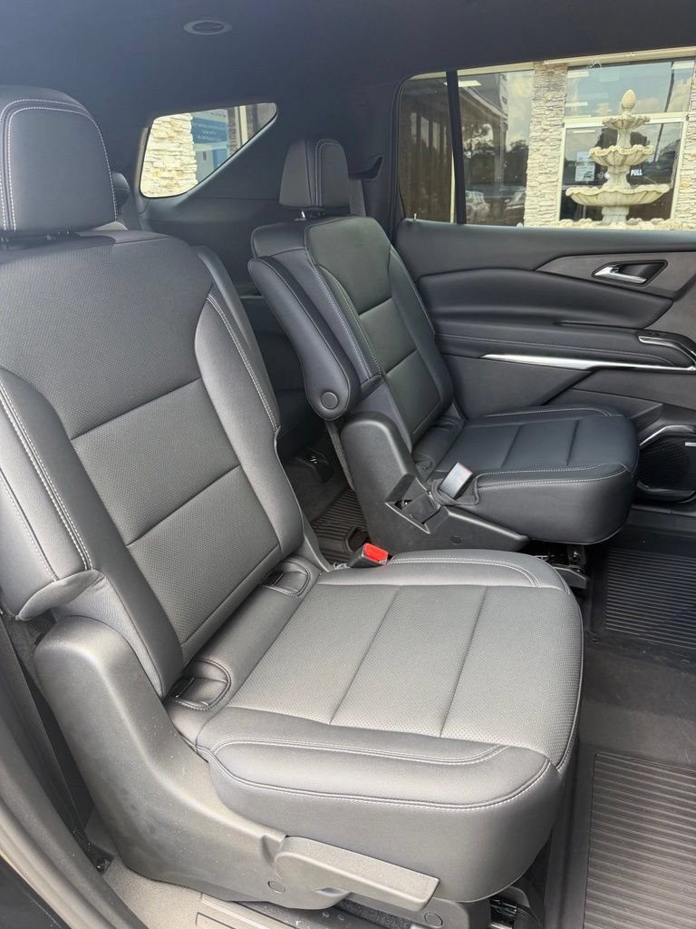 New 2026 Mosaic Black Metallic Chevrolet LT image 28