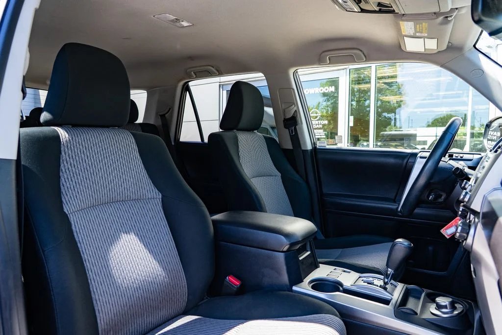 Used 2020 Gray Toyota SR5 image 27