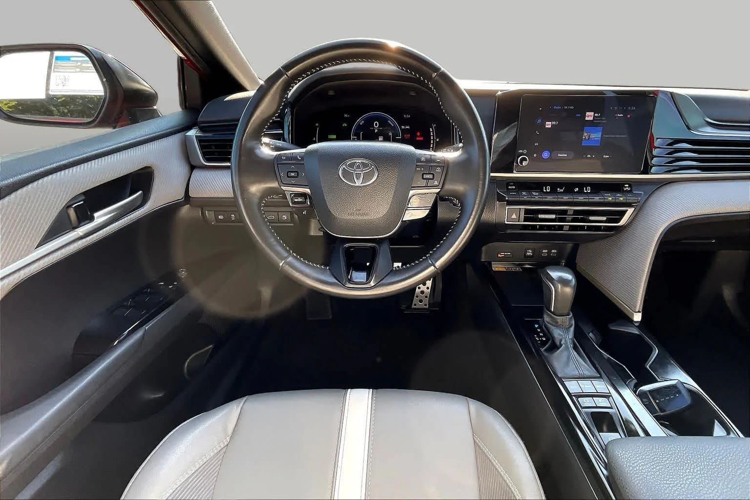Used 2025 Supersonic Red Toyota SE image 6