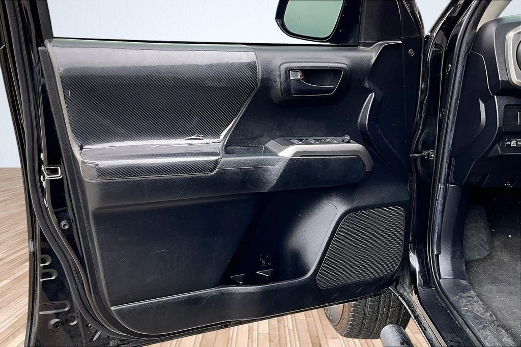 Used 2021 Black Toyota SR5 image 15