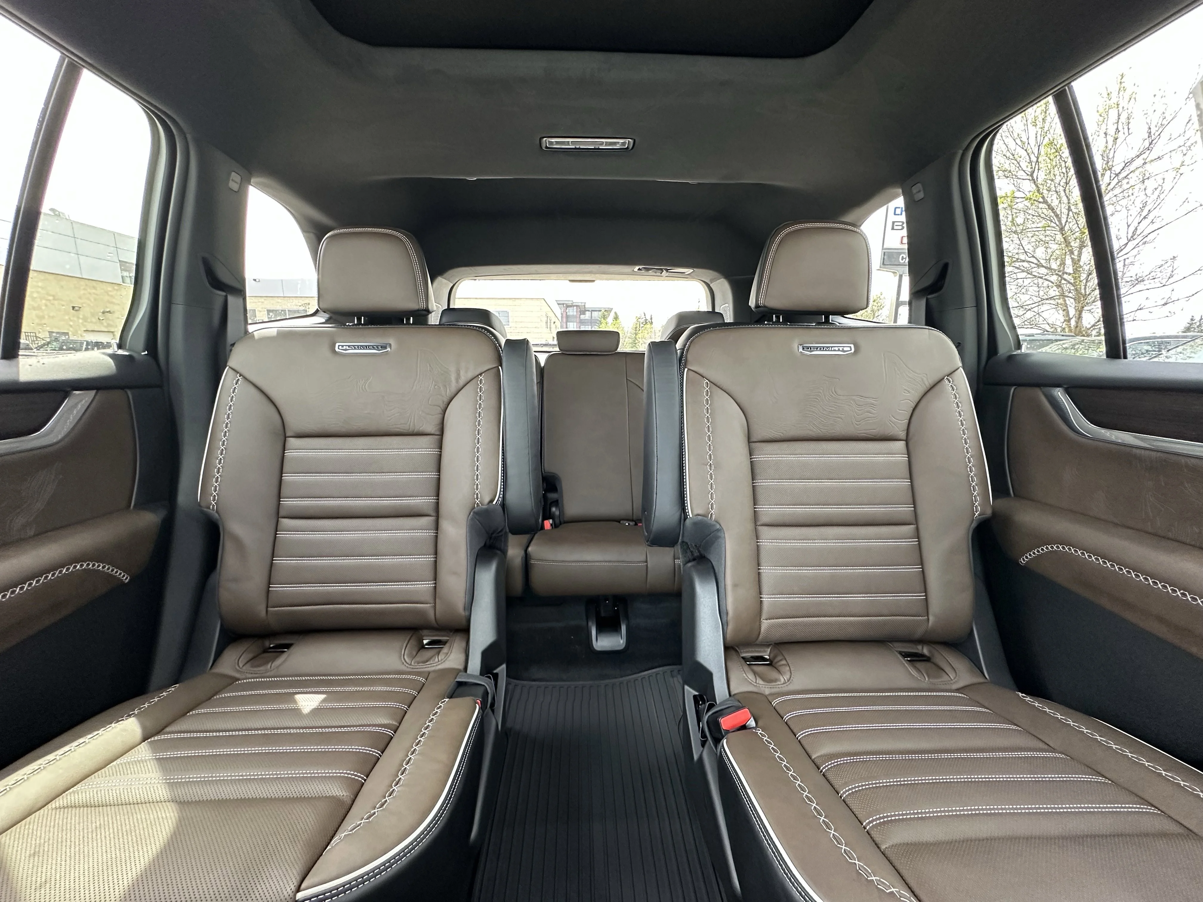 New 2026 Glacier White Tricoat GMC Denali Ultimate image 23
