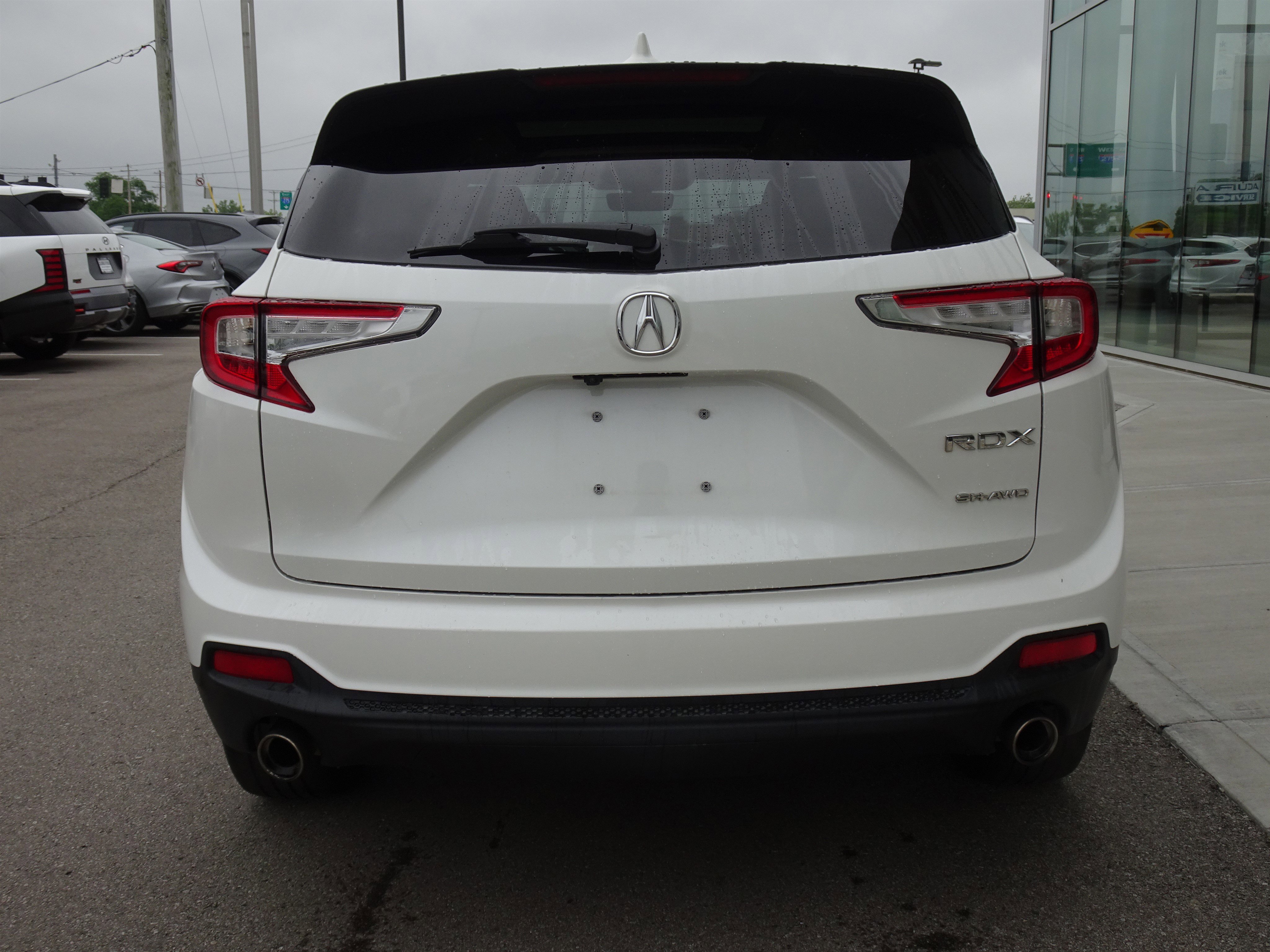 Used 2019 White Diamond Pearl Acura Base image 4