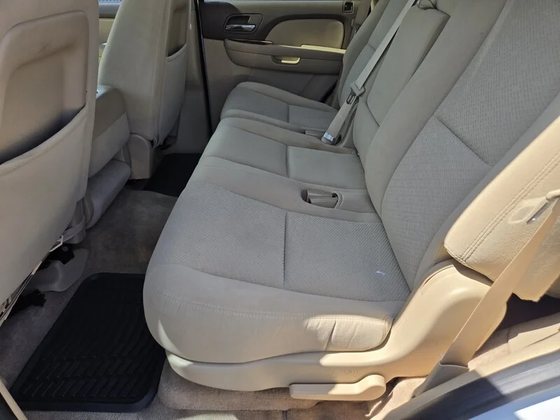 Used 2007 Summit White GMC SLE image 8