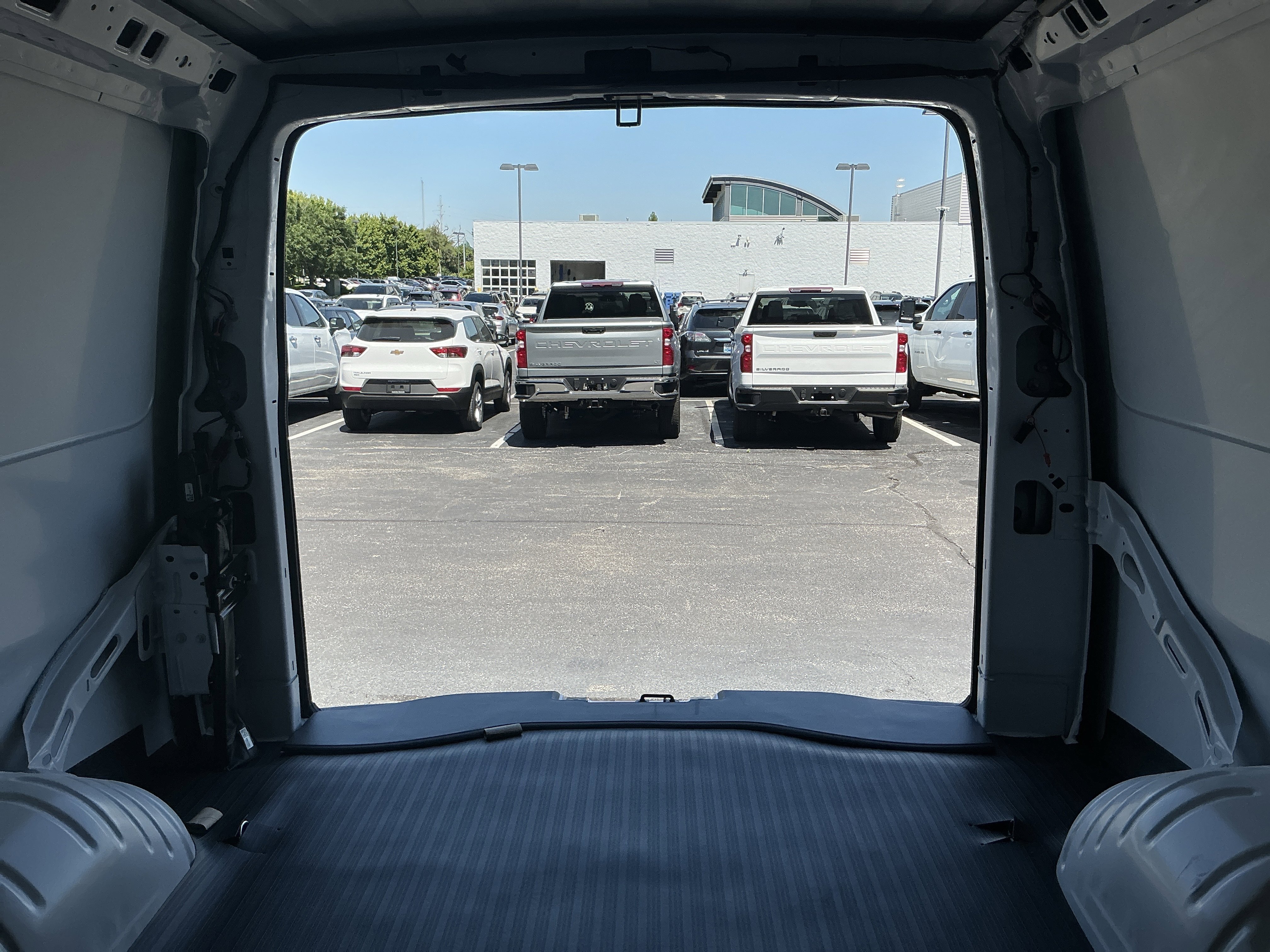 2026 Chevrolet Express Cargo Work Van - Photo 25