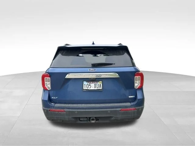 Used 2020 Blue Ford XLT image 4