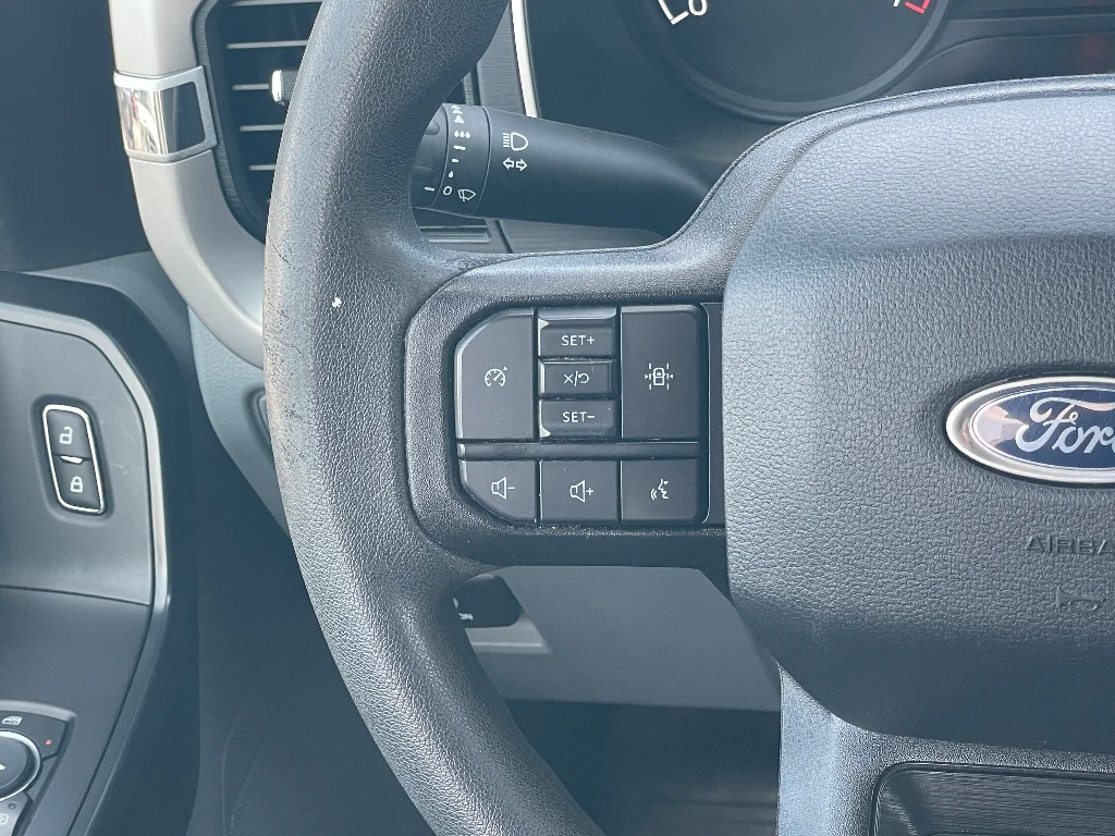 Used 2022 Oxford White Ford XL image 8