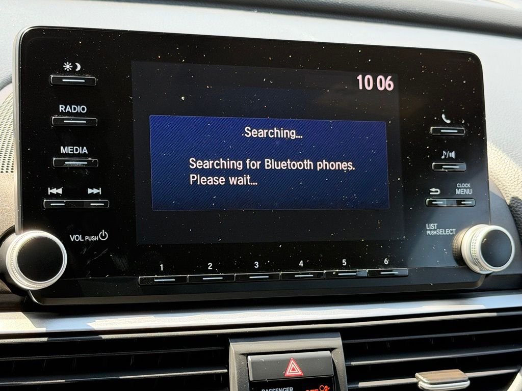 Used 2018 Gray Honda LX image 20