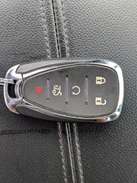 Used 2024 White Chevrolet LT image 32