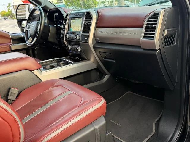2019 Ford F-250 Super Duty Platinum - Photo 13