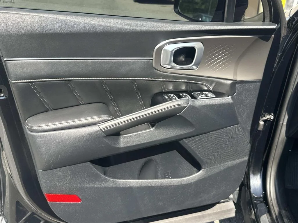 Used 2023 Black Kia SX image 20