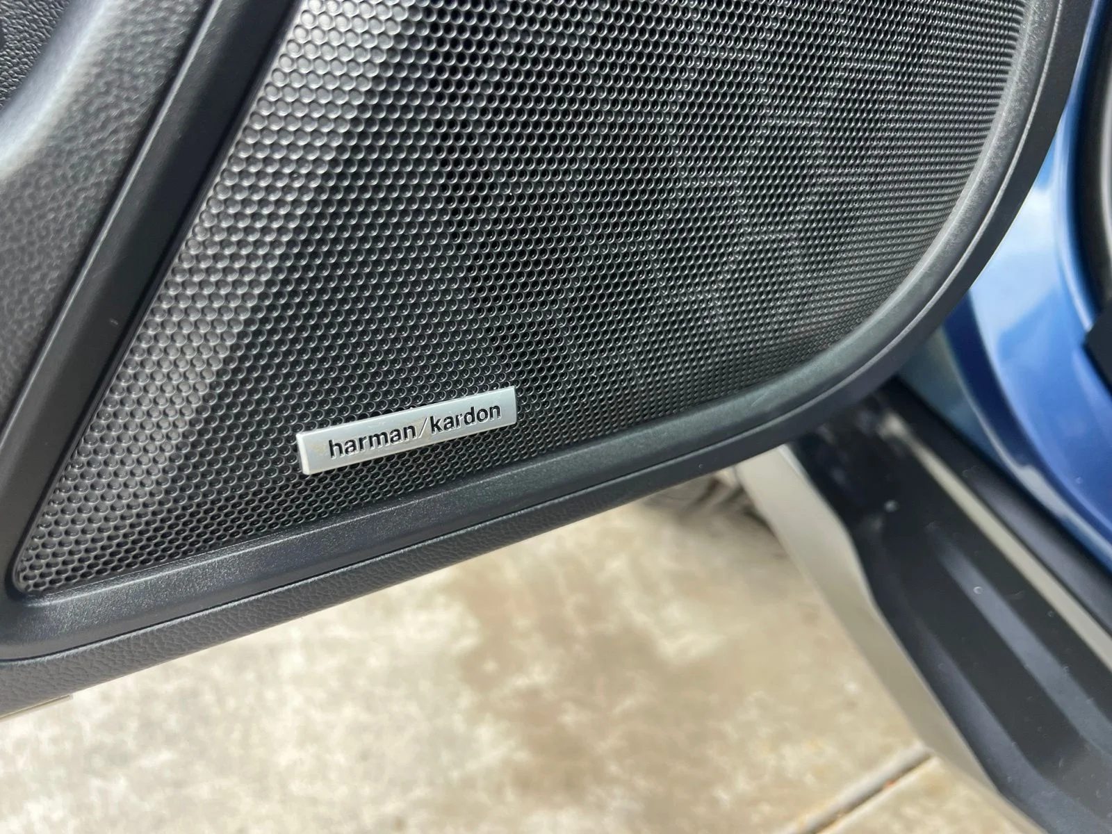 Used 2020 Abyss Blue Pearl Subaru Limited image 16