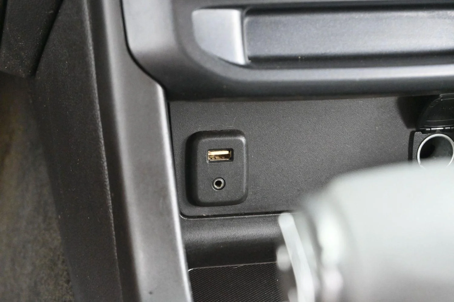 Used 2016 Black Chevrolet 2WD LT image 24