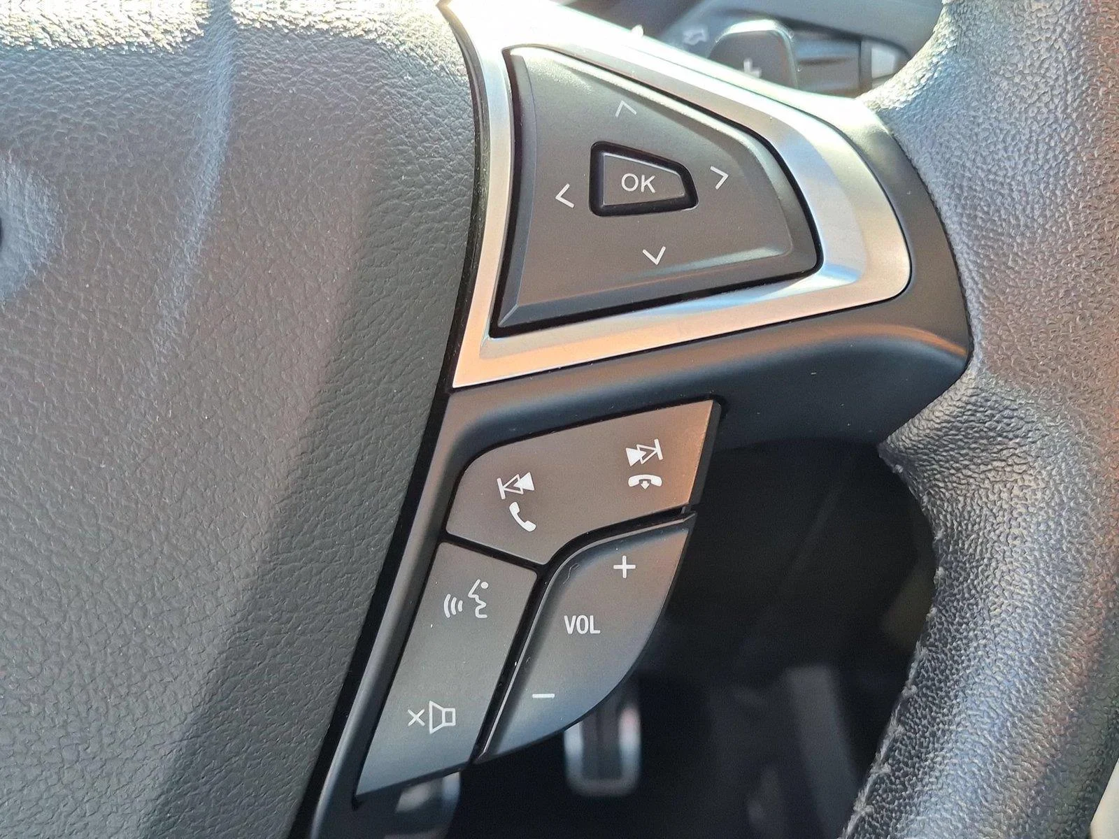 Used 2018 Burgundy Velvet Metallic Tinted Clearcoat Ford Sport image 20
